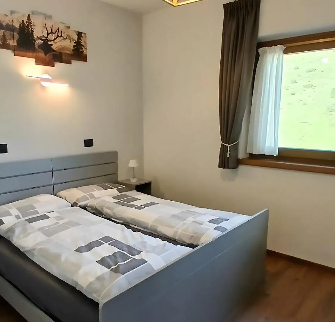 Nido Tra Le Valli Livigno 0*,  Olaszország